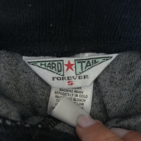 Black Hard Tail Drawstring Shorts Girls Small - EUC - Picture 2 of 5